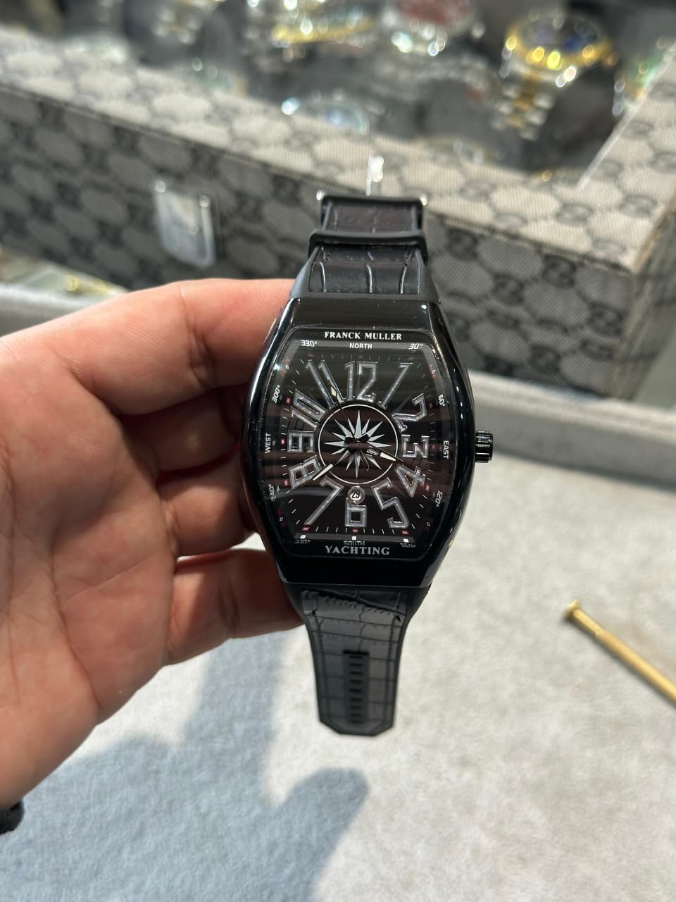 FM Vanguard Navigator Elite Edition – 44mm Master Quality 1:1, 3D Curved Tonneau Case, Appliqué Exploding Numerals & Integrated Hybrid Strap